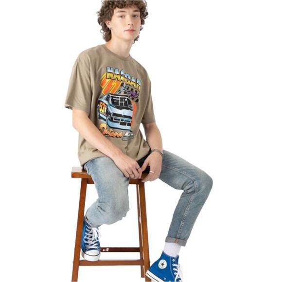 NASCAR Racing Tee Stone Washed Sand Short Sleeve Crew Neck Unisex‎ Large - Picture 10 of 10